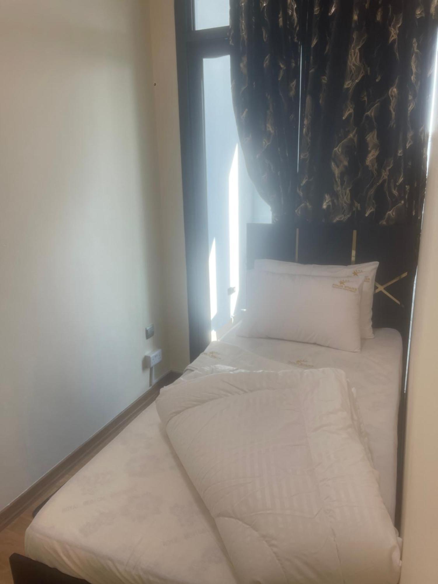 Four Stars Hostel ดูไบ ภายนอก รูปภาพ