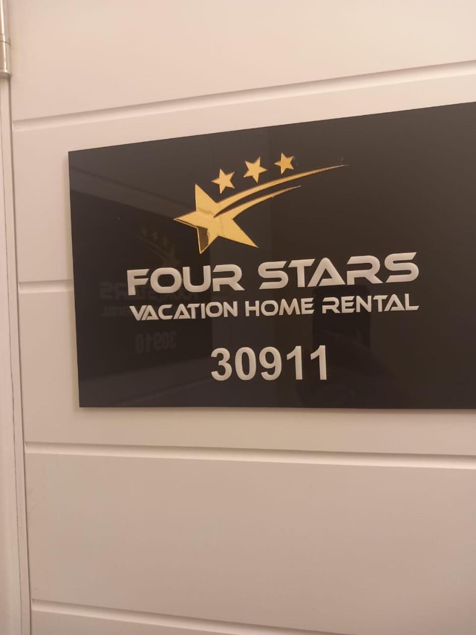 Four Stars Hostel ดูไบ ภายนอก รูปภาพ
