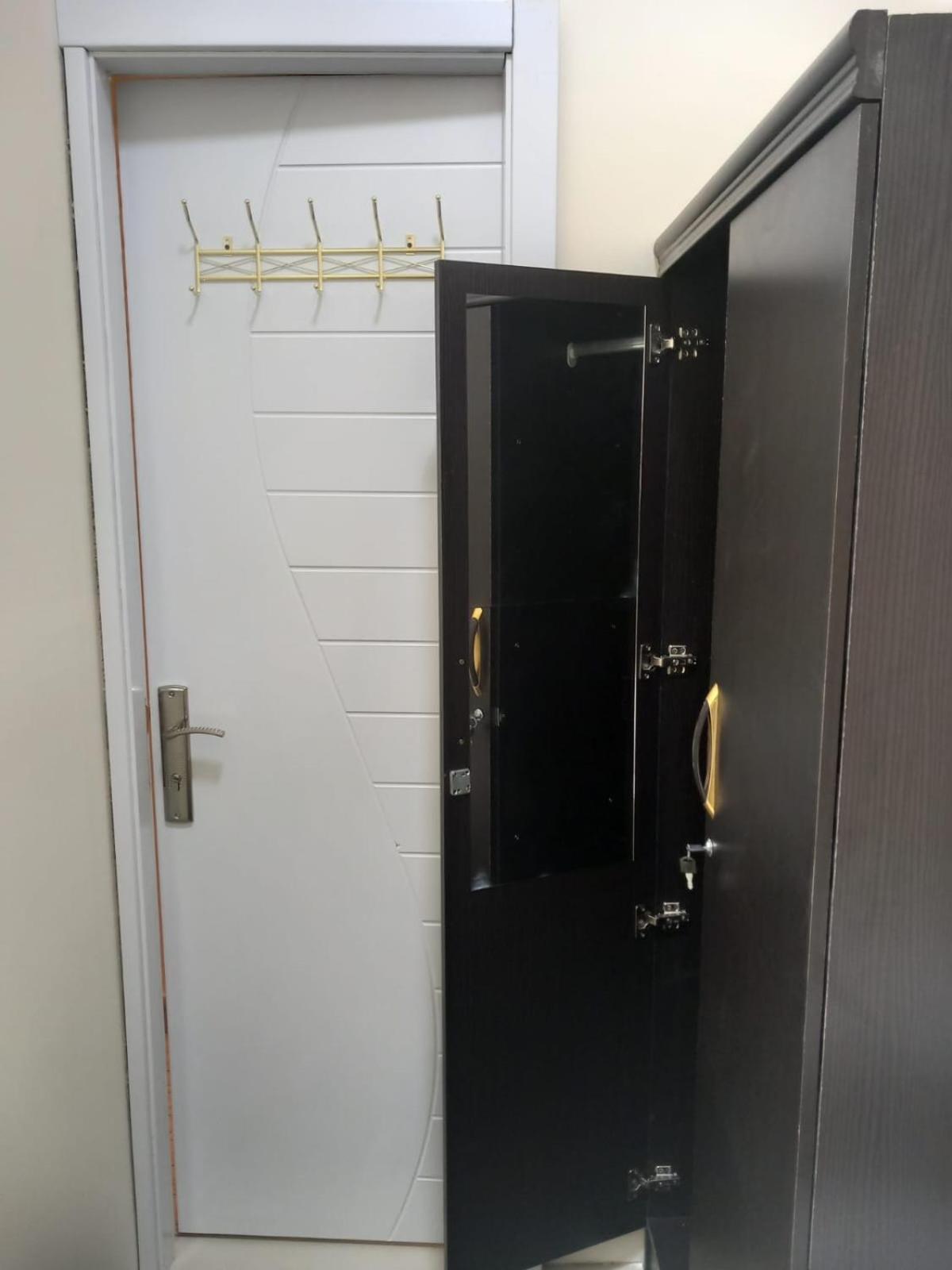 Four Stars Hostel ดูไบ ภายนอก รูปภาพ