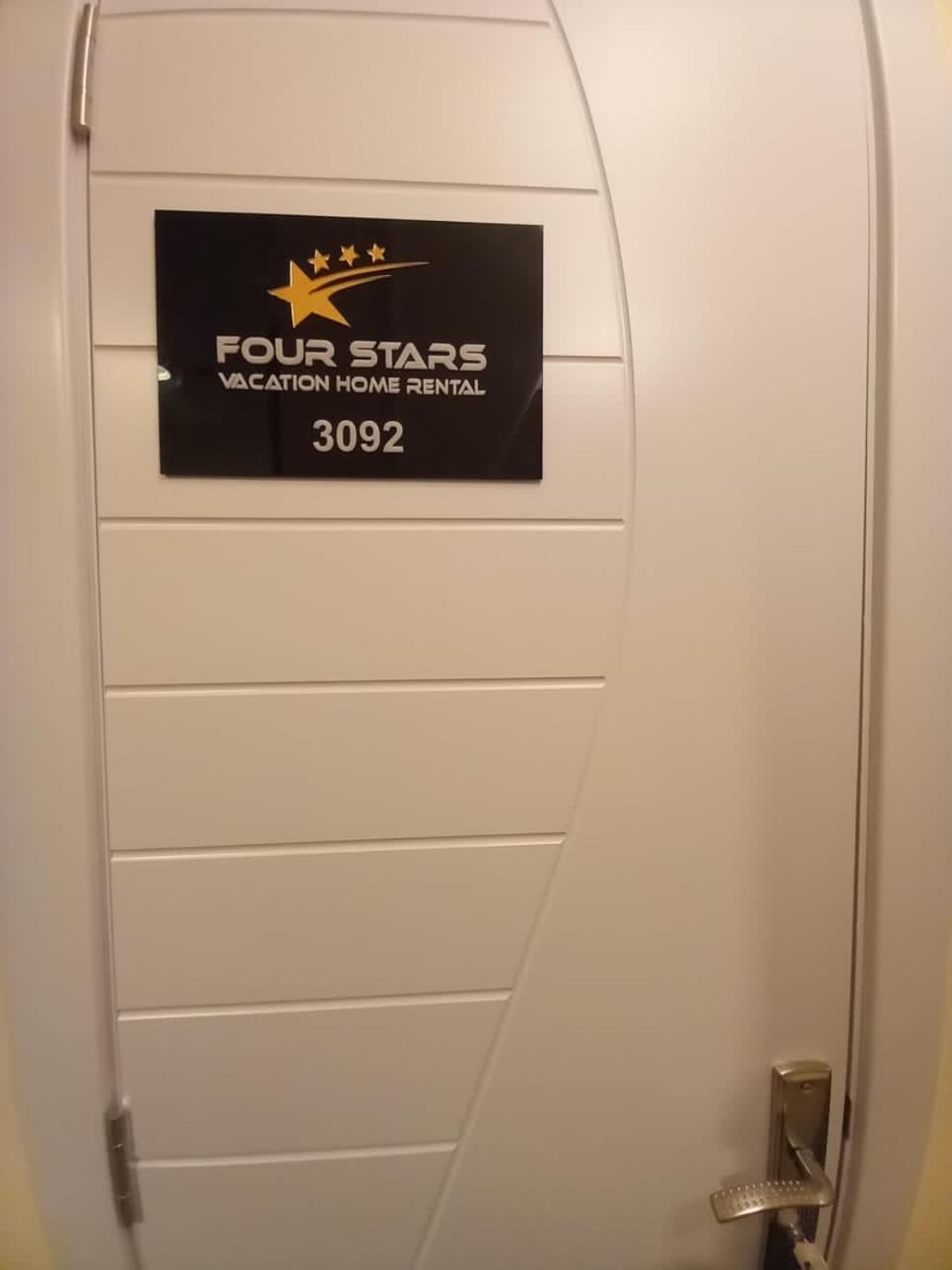 Four Stars Hostel ดูไบ ภายนอก รูปภาพ