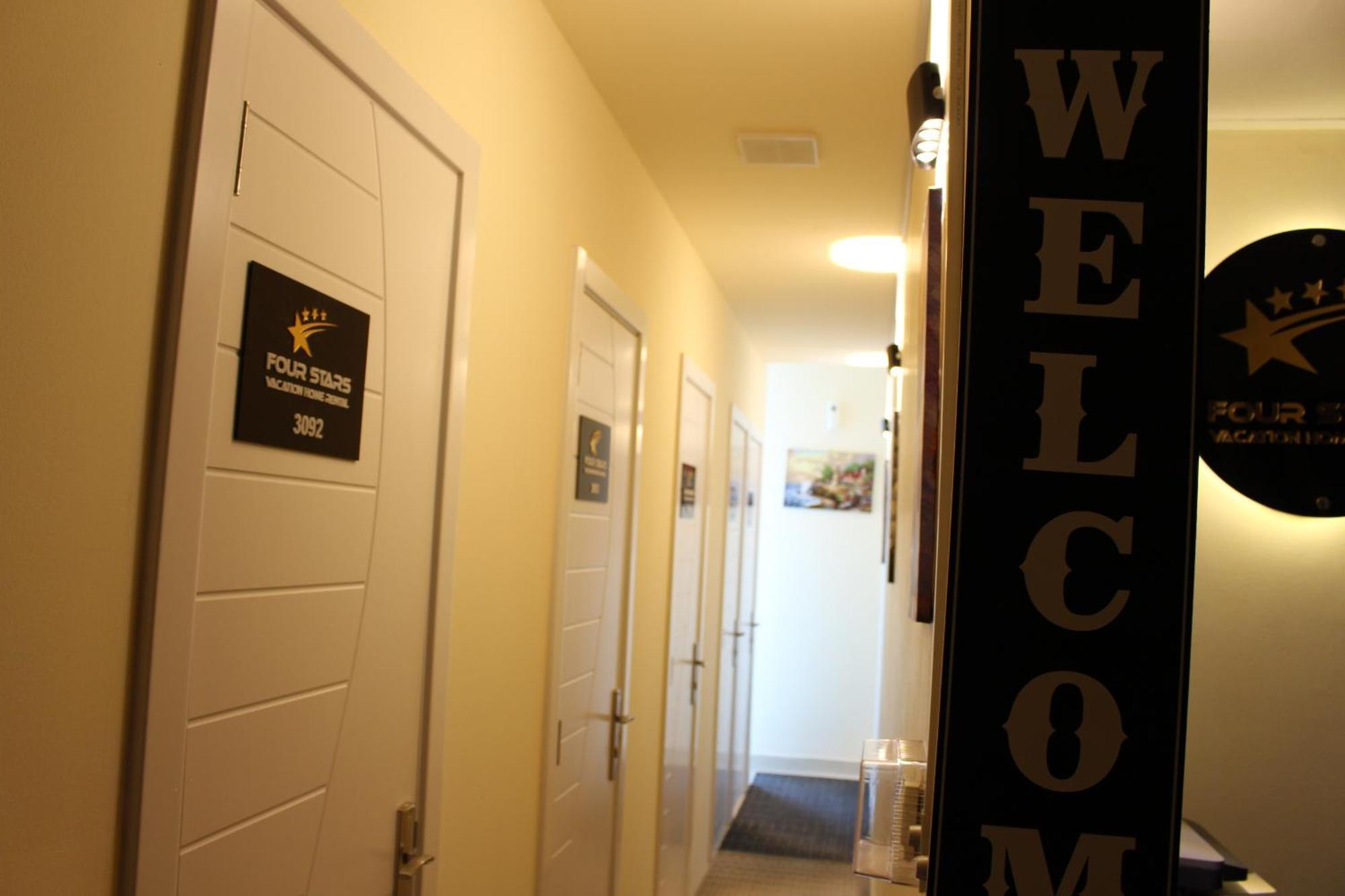 Four Stars Hostel ดูไบ ภายนอก รูปภาพ