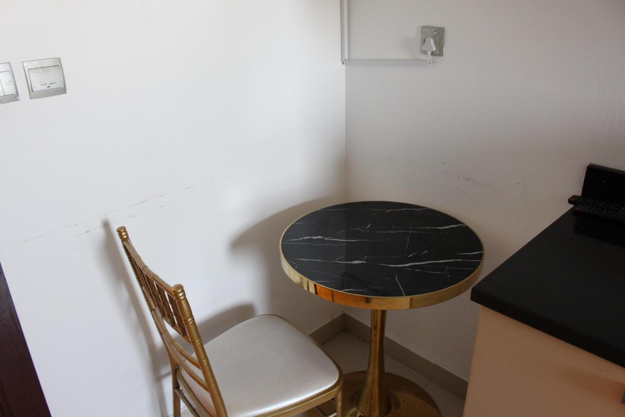 Four Stars Hostel ดูไบ ภายนอก รูปภาพ